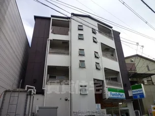 rumor【2階】の外観