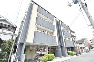 エヌエムトラントウエスト【3階】の外観