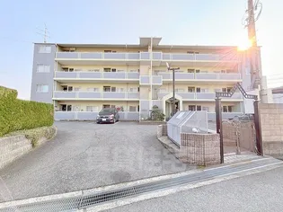 尾崎コーポ【2階】の外観