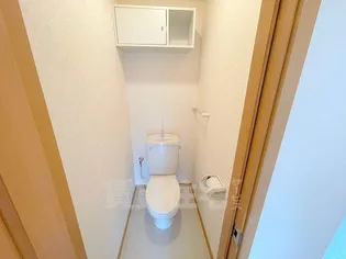 バーンズ巴【2階】の内装