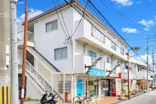 新和光マンション【2階】の外観