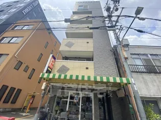 アモン ドエルの画像