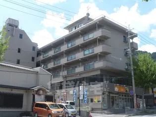 ロイヤルハイツ秀【3階】の外観