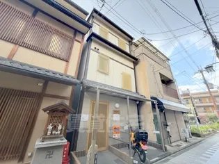 サンクレスト【2階】の外観