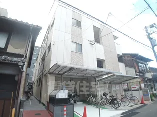 ロイヤルシティーAYA【3階】の外観