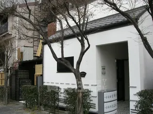 京都府京都市東山区弁財天町【マンション】の外観