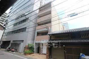 CROSS BLDの画像