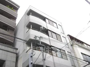 サン・ウェルス【3階】の外観