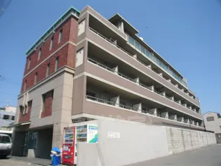 ドミトリィ御池【2階】の外観