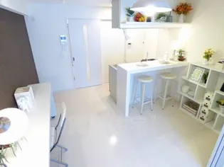 ラファセアリービオ博多【8階】の居間