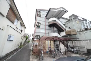 ディアコートヨシムラ【1階】の外観