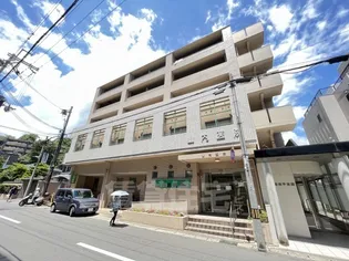 瑠璃甲東園【3階】の外観