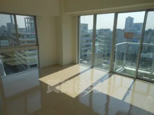 ミュプレ矢場町【10階】の居間