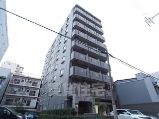 フローラル泉【2階】の外観