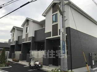 ソフテイルSIX【2階】の外観