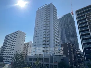 ザグランドビューオオサカ【18階】の外観