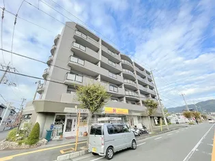 プロスベール高安の画像