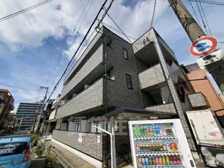 アンプルールフェールドミール【3階】の外観