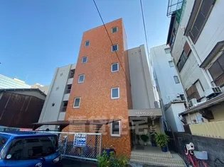 ウエキマンション【1階】の外観