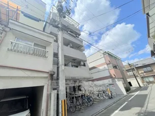 レジデンスじゅらく【2階】の外観