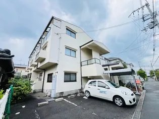 シャイニング【2階】の外観