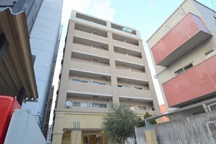 セントロイヤルクラブ新大阪【7階】の外観
