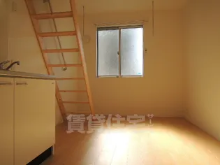 ワンラブ港栄【1階】の居間