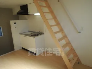 ワンラブ港栄【1階】の居間