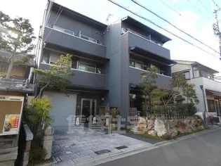 フラッティ衣笠【2階】の外観