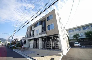 サウス ラポール【2階】の外観