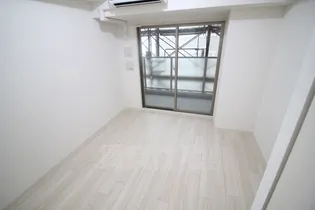 エスプレイス神戸ハーバーウエスト【3階】の居間