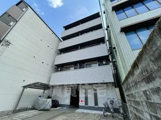 ディアネス西院【1階】の外観