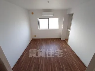 ハイツ南【2階】の寝室