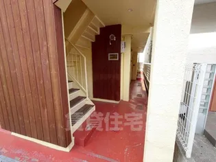 ハイツ南【2階】の玄関