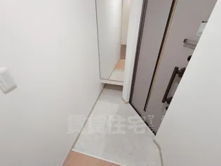 ハイツ南【2階】の玄関