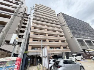 ハウスセゾン御所南【3階】の外観
