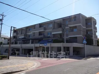 グランデ亀の井の画像