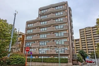 ベルルージュ上社【1階】の外観