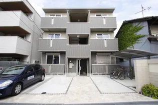 大阪府堺市堺区中三国ヶ丘町5丁【アパート】の外観