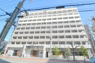 ラクラス新大阪【3階】の外観