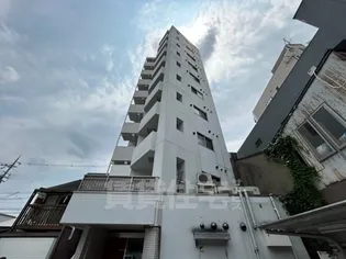 ヴェルメゾン御所西【2階】の外観