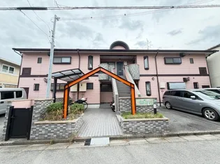 カステルヌォーボ【2階】の外観