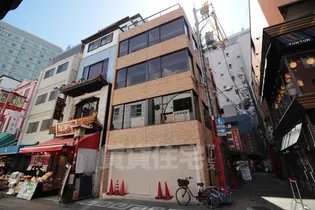 隆源ビル【401号室】の外観