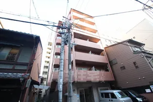 パルティール四条【3階】の外観