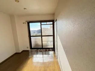 グローパレス2【3階】の居間