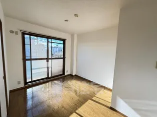 グローパレス2【3階】の居間