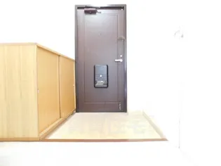 グランドメゾン守山【14階】の玄関