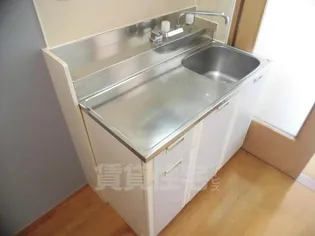 ファーストヒルズ【2階】のキッチン