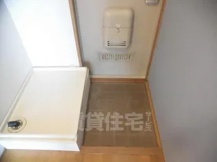 ファーストヒルズ【2階】の玄関