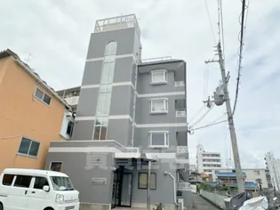 ヴェルナ西京極【4階】の外観